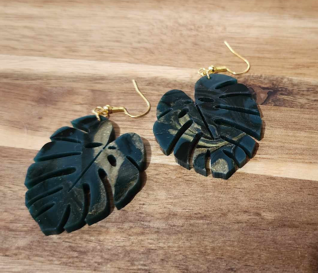 Monstera Dangling Earrings